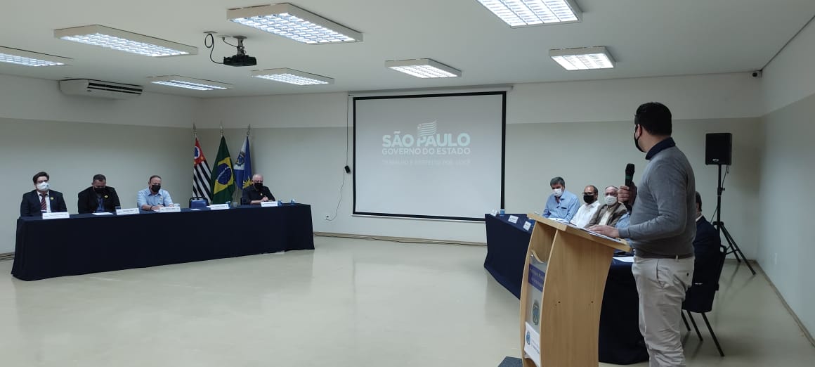 Foto 6 de 7 — Audiência debate Agrupamento Urbano Central